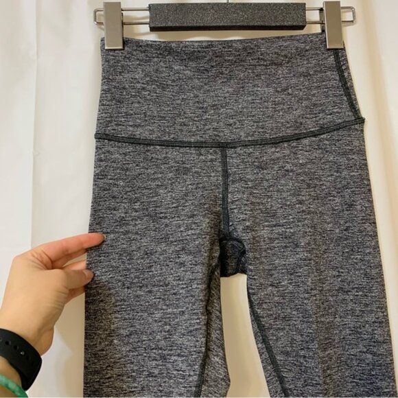 Lululemon Wunder Under Hi-Rise Tight 28" Heathered Black Size 4 - Picture 2 of 6